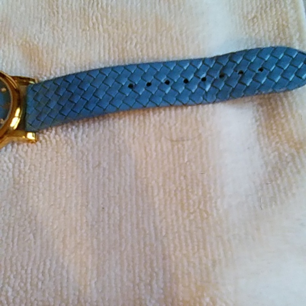Joan River's Watch - Picture 7 of 16